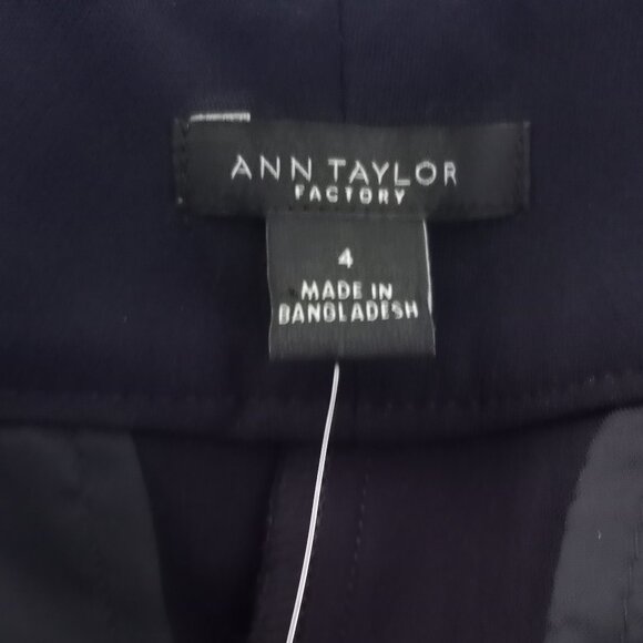 'ANN TAYLOR FACTORY' Navy Signature Pant Size 4 NWT 4 Pocket - Picture 3 of 12